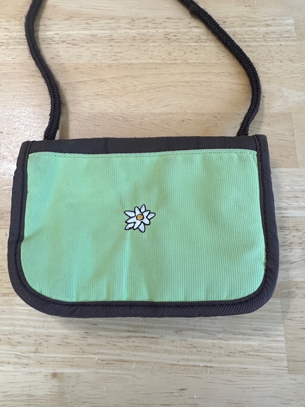 Sherpani ZOE Light Green Crossbody with Brown Trim and Daisy Embroidery - Picture 2 of 14